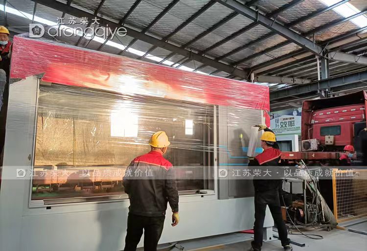 安徽智能公交候車亭發(fā)貨圖一